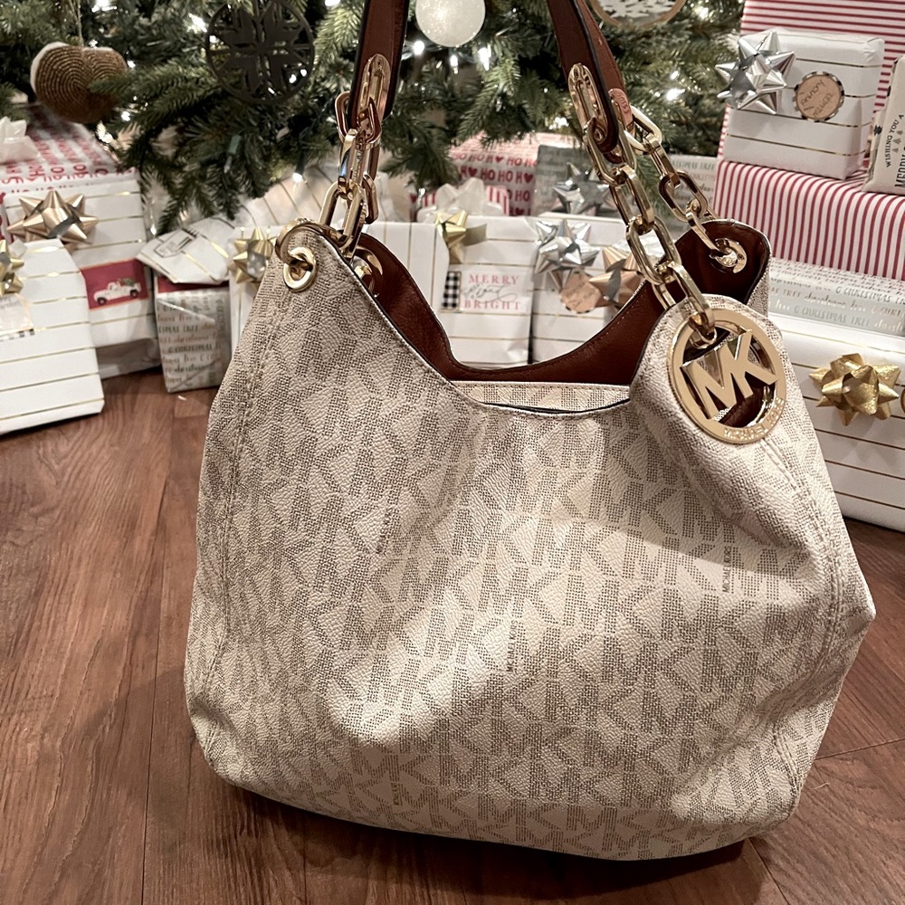 Michael Kors - Monogram purse
